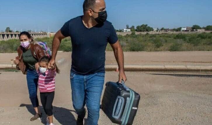 ¿Qué está pasando en la frontera de Estados Unidos? Continúan cruzando los cubanos