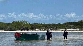 Rescatan a balseros cubanos varados en Cayos Marquesas