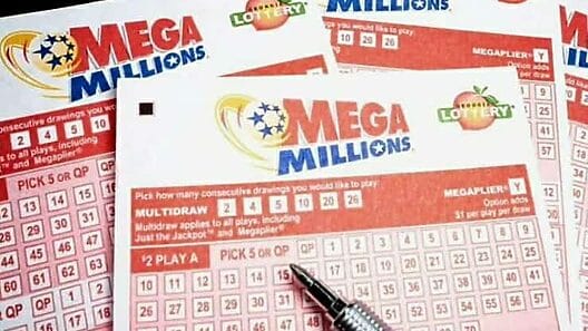 Mega Millions sobrepasa los mil millones de dólares en premio, tercera cifra más alta de su historia