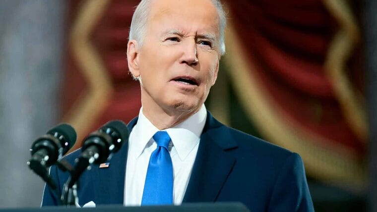 Peligra parole de Biden: Florida y otros 19 estados republicanos presentan demanda judicial