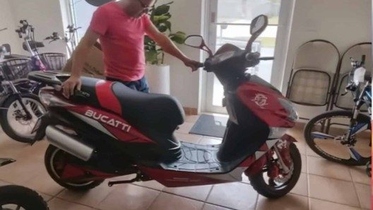 Cubano de Hialeah denuncia estafa en compra y envío de motos a Cuba