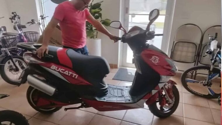 Cubano de Hialeah denuncia estafa en compra y envío de motos a Cuba