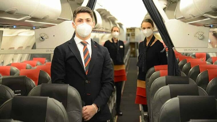 Adiós a las mascarillas obligatorias en aviones en España desde febrero