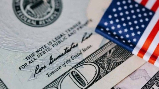 Parole humanitario para cubanos: el negocio del momento en EE.UU