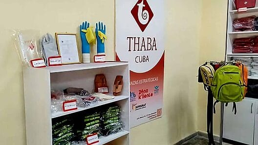 “Thaba”, la marca de mochilas cubanas reaparece en La Habana