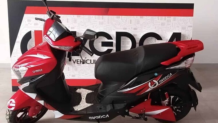 Aumentan producción de coches y motos eléctricas en empresa china radicada en Cuba