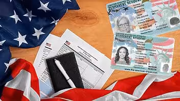 Buenas noticias: Si tienes una green card tienes derecho a los siguientes beneficios y ayudas