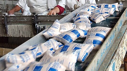 Precios en Cuba: suben el costo de la bolsa de yogurt