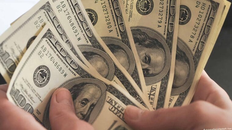 Así está el precio del dólar hoy en el mercado informal