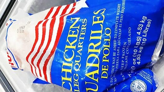 Cuba gasta millones de dólares en compras de pollo a Estados Unidos