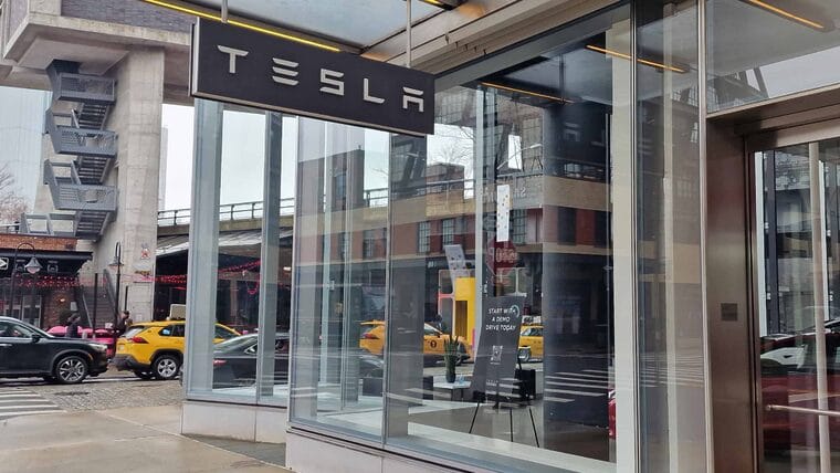 Amplía Tesla su inversión en una nueva gigafábrica