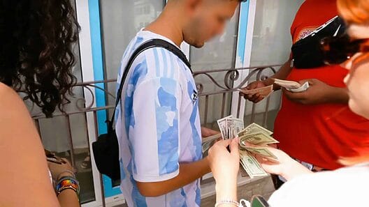 Opinan sobre el aumento del precio de las divisas en Cuba