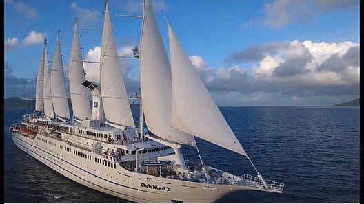 Lujoso crucero francés atracó en puerto de La Habana