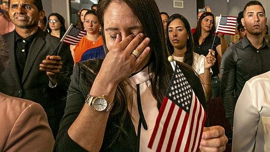 ¿Cómo obtener la ciudadanía americana por matrimonio? Formulario N-400
