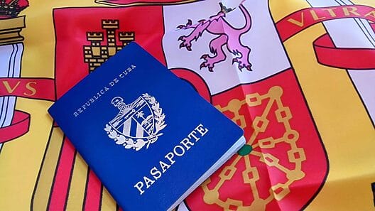 ¿Quieres la nacionalidad española? Revisa estas vías en 2023