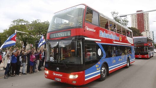Reciben en La Habana al equipo Cuba del Clásico Mundial de Béisbol