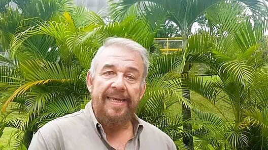 Así no “Vale la pena”: dejan sin “libreta” al psicólogo Manuel Calviño