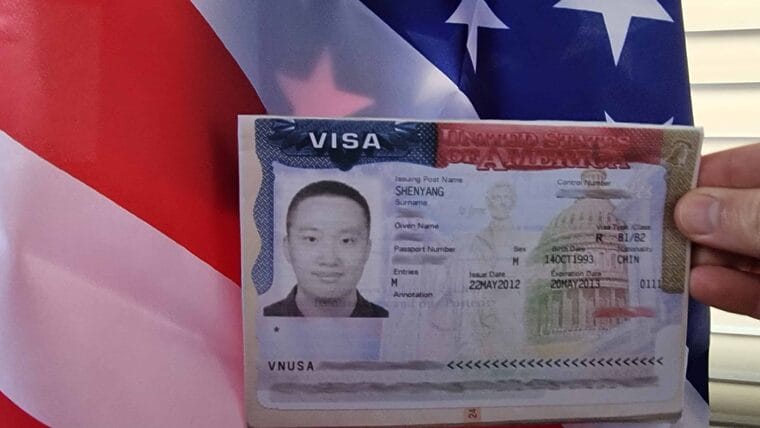 ¿Cómo prepararte para la entrevista de visado de inmigrante a Estados Unidos?