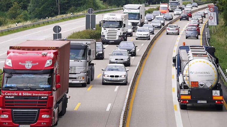Gran protesta de camioneros en Miami por pagos atrasados