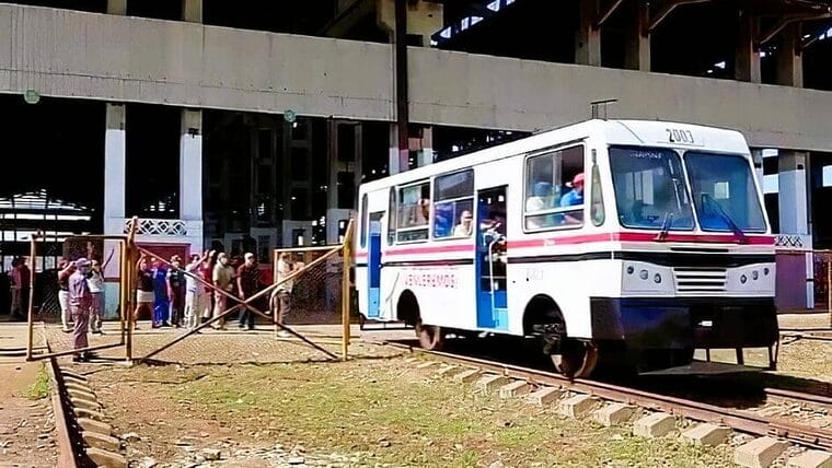 Ferrobuses, trenes locales y mejores carreteras: proyecciones del transporte en Cuba