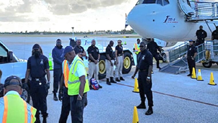 Guardia Costera de Estados Unidos repatría a 27 balseros cubanos interceptados en el mar