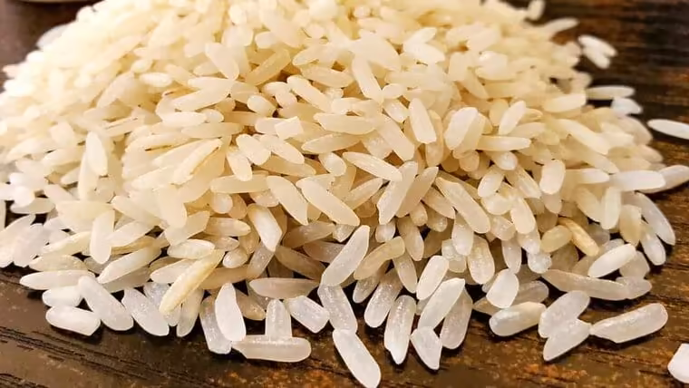 Arroz a  pesos la libra y otros alimentos en venta este sábado en La Habana