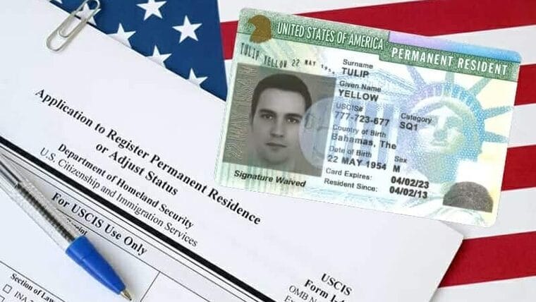Ajuste de Estatus para solicitar la residencia permanente en Estados Unidos.