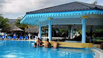 ¿Hoteles cubanos ignoran tasa de cambio oficial?: Precios desbocados para el turismo nacional