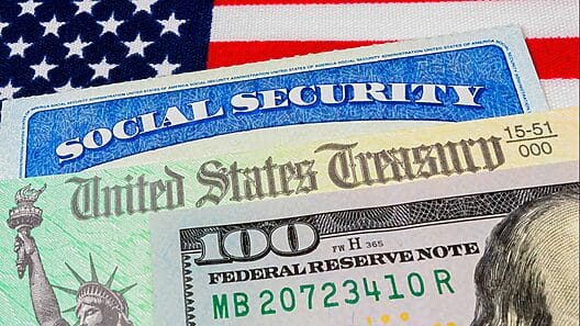 Beneficiarios del Seguro Social en Estados Unidos pueden incrementar sus ingresos