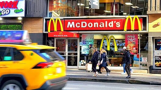 McDonald’s hará despidos masivos en Estados Unidos y otras partes del mundo