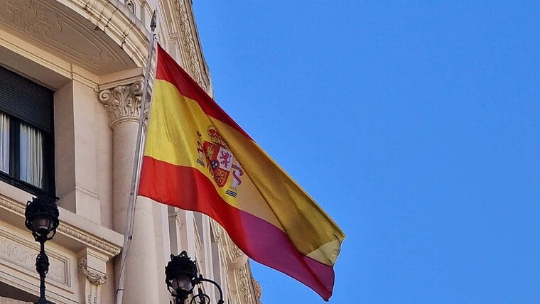 Conoce esta nueva manera de conseguir la residencia en España