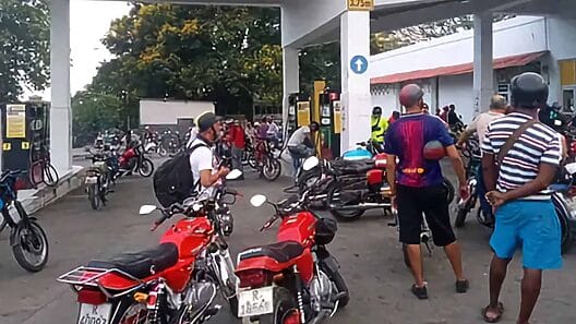 ¿Dónde hay gasolina en Cuba? Otra pregunta sin respuesta en la isla
