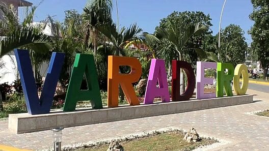 Prensa oficial critica estrategias del turismo en Cuba