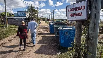 Riesgo de desalojo para familias del “barrio cubano” en Uruguay
