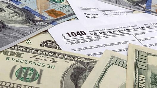 Posponen fecha final para la declaración de impuestos en California