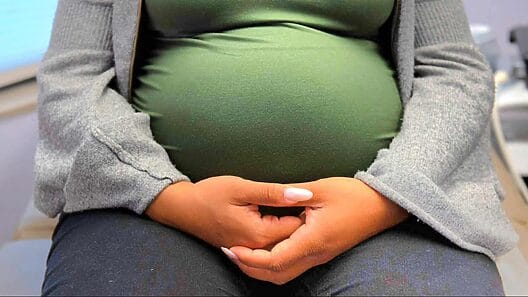Permisos de maternidad en Estados Unidos y los intentos de avance