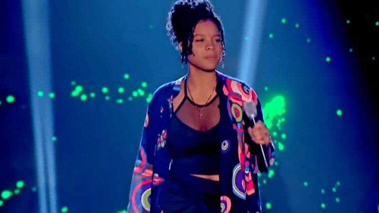 Adolescente cubana sorprende en La Voz Kids Uruguay