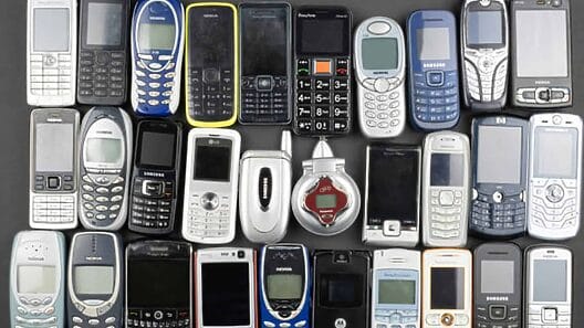 Estos teléfonos móviles de Nokia de los 2000 pueden valer un dineral