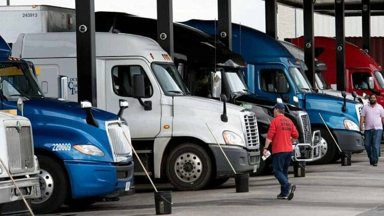 Estos trabajadores de Estados Unidos recibirán dos bonos en 2023