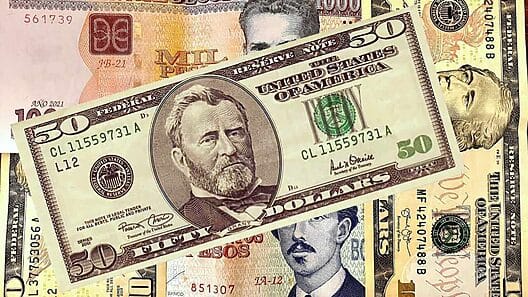 ¿Cuba permitirá depositar dólares estadounidenses solo en las cuentas en MLC?
