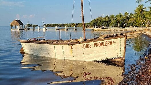 Atrapan a 23 balseros cubanos en Islamorada, Florida