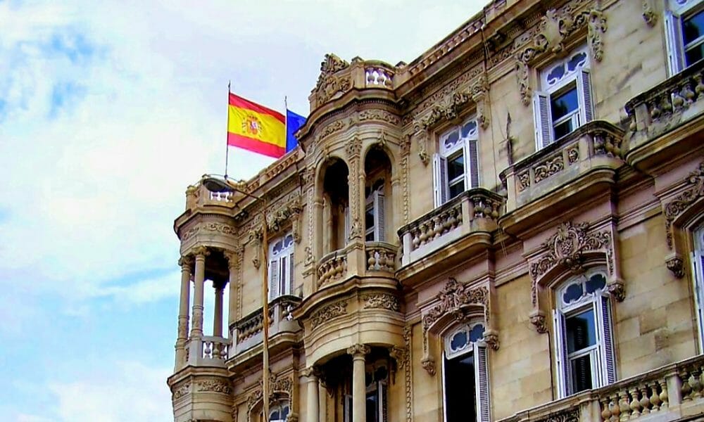 Photo of Il consolato spagnolo all’Avana informa il pubblico dei cambiamenti negli orari di apertura