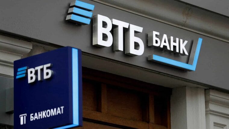 Rusia confirma que abrirá sucursales de sus bancos en Cuba