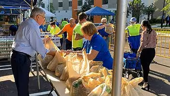 Alimentos gratis en Miami: anuncian entrega para familias esta semana