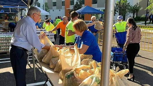 ¿Dónde conseguir comida gratis en el sur de Florida?