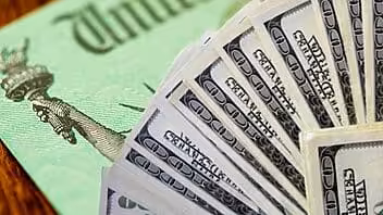 Sigue Estados Unidos emitiendo cheques de estímulo y pagos directos contra la inflación