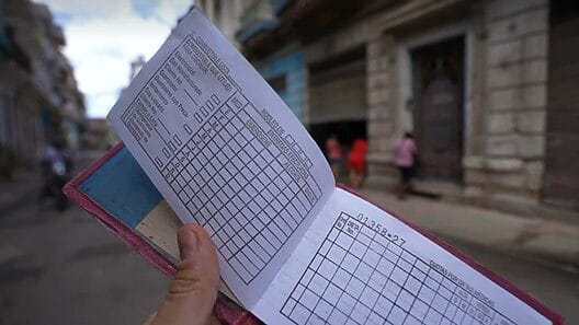 Sin nueva libreta de abastecimiento en 2024 por “limitaciones financieras”: ¿Qué hacer?