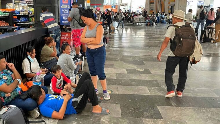 México elimina permiso de tránsito para migrantes