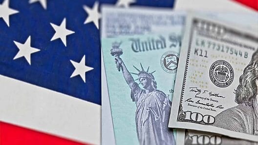 Algunos estados ofrecen ayuda económica y cheques de estímulo a sus residentes en Estados Unidos