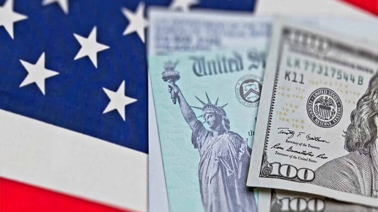 Algunos estados ofrecen ayuda económica y cheques de estímulo a sus residentes en Estados Unidos